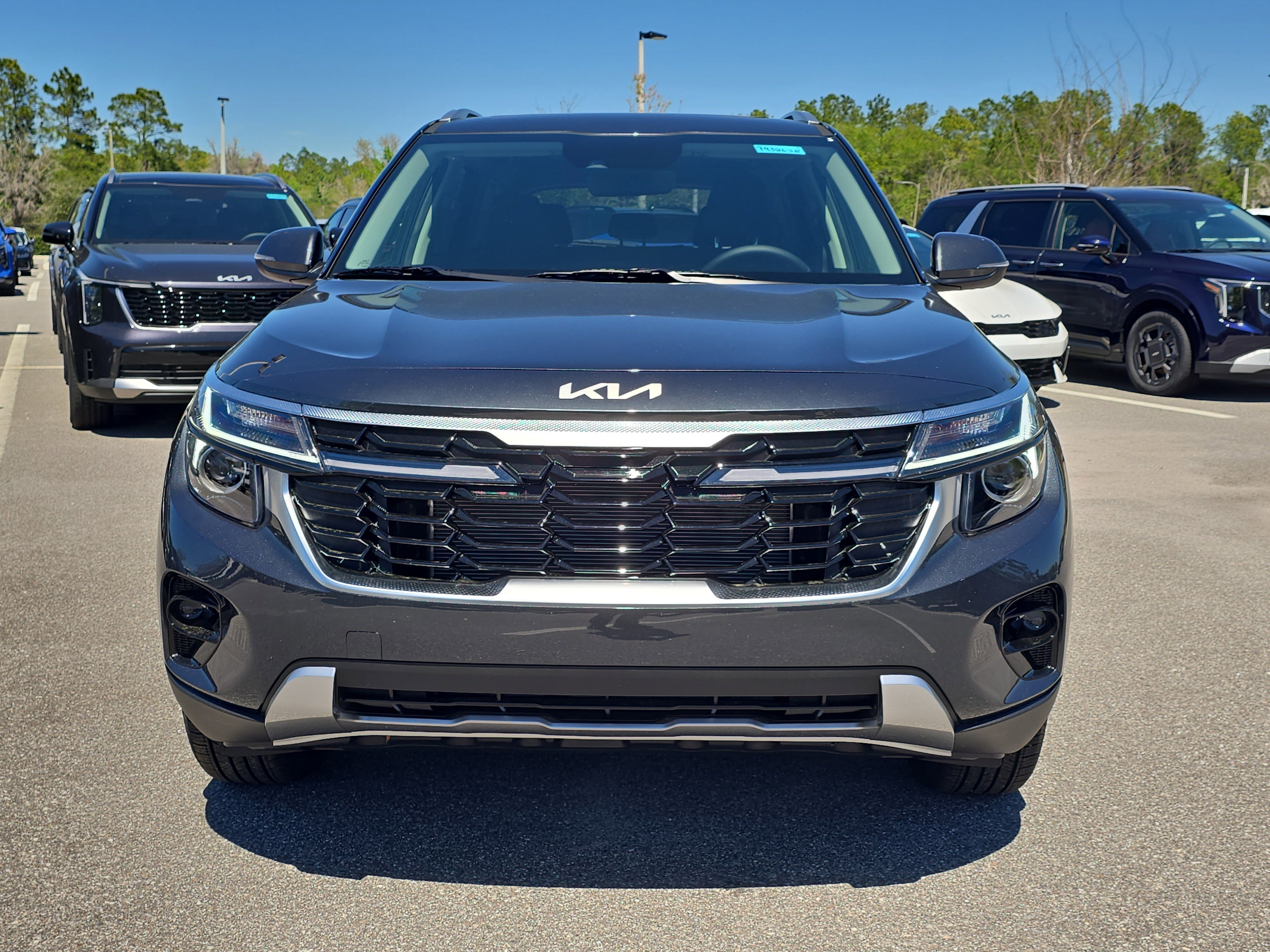 New 2026 Gravity Gray Kia EX image 3