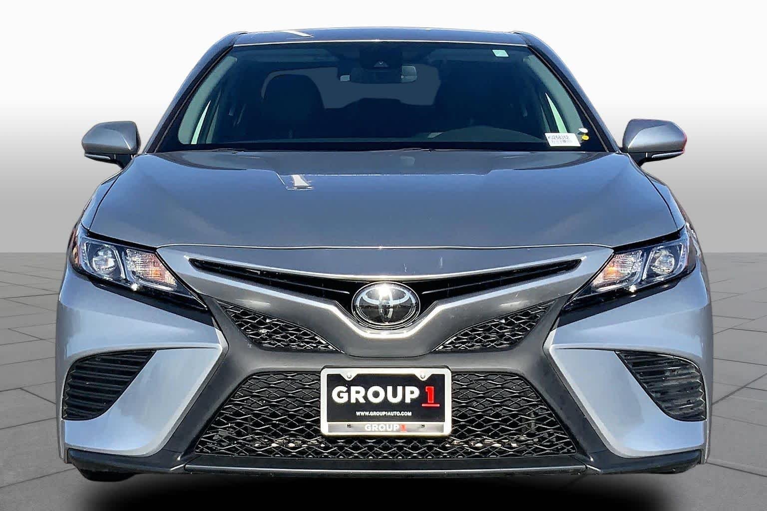Used 2019 Celestial Silver Metallic Toyota SE image 4