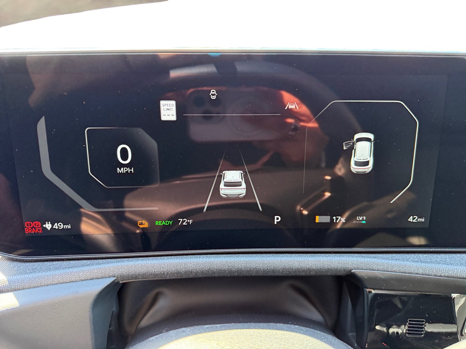 New 2026 Glacial White Pearl Kia Light Long Range image 11