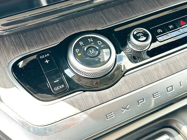 New 2026 Gray Metallic Ford Platinum image 11