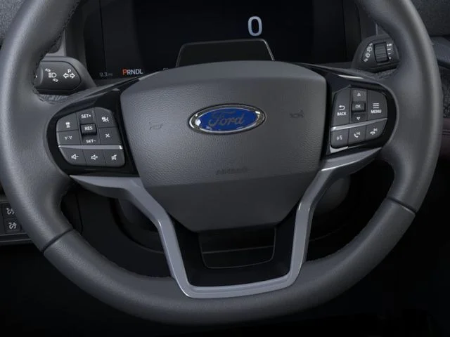 New 2026 Star White Metallic Tri-Coat Ford Platinum™ image 12