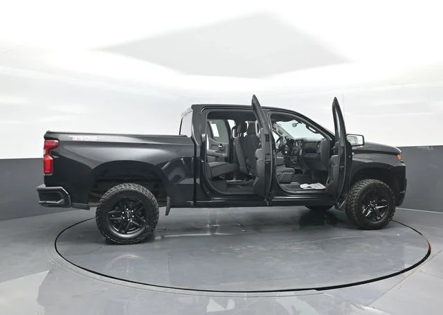 Certified Used 2019 Black Chevrolet Custom Trail Boss image 28