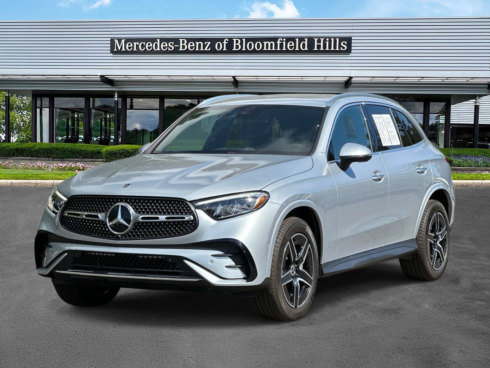 2025 Mercedes-Benz GLC