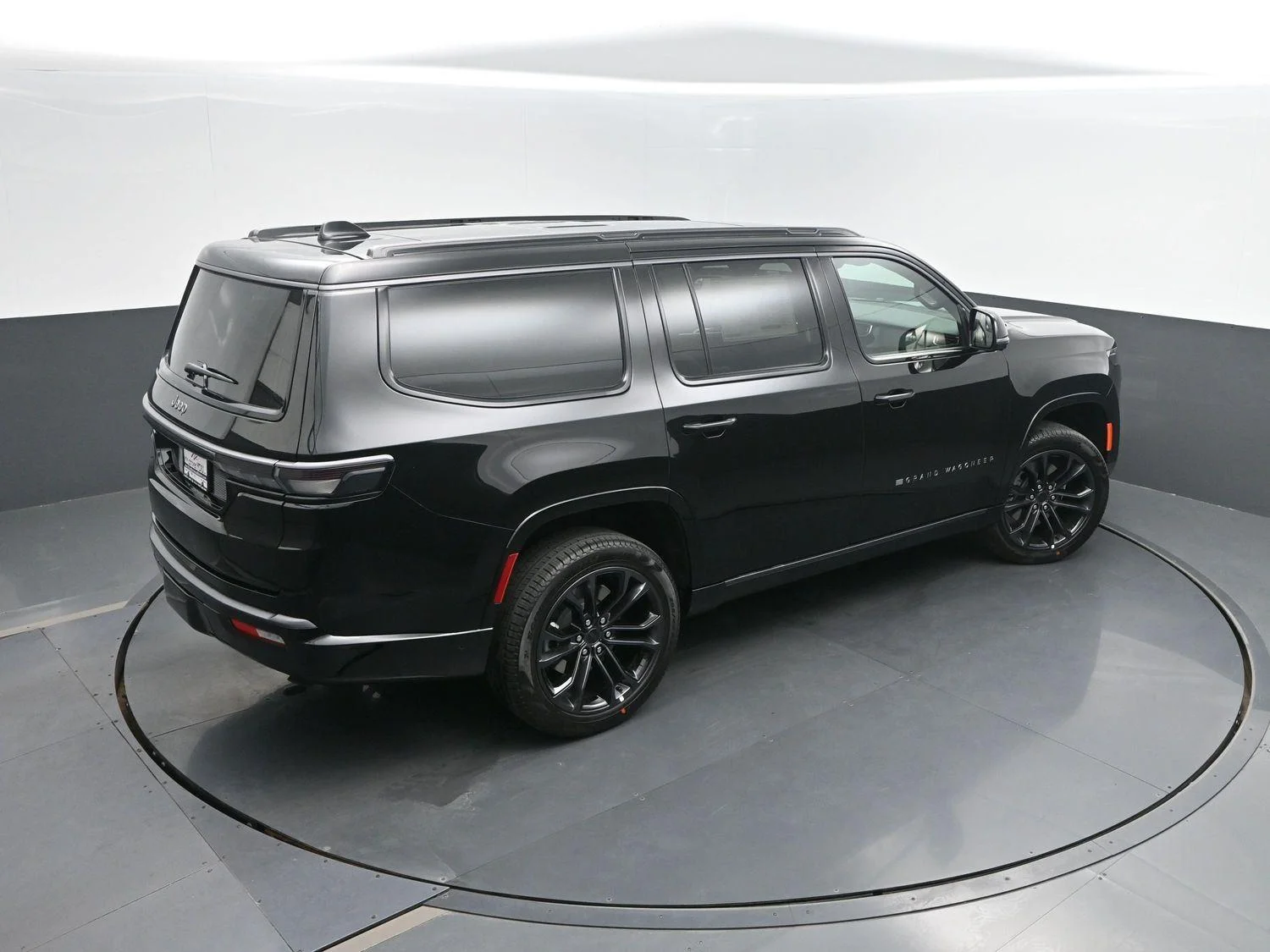 New 2026 High Gloss Black Jeep Summit Reserve image 39