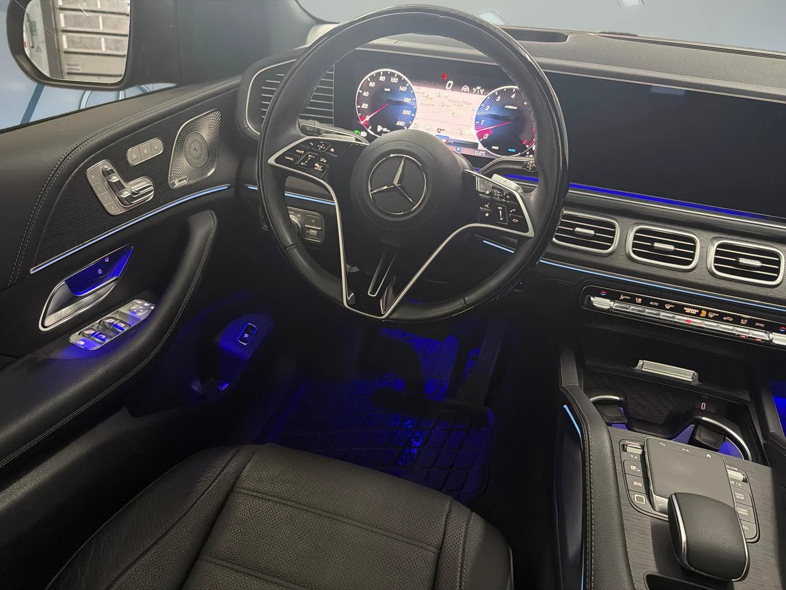 Certified Used 2025 Grey Mercedes-Benz GLE 450 image 18