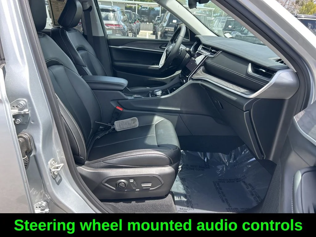 Used 2024 Silver Jeep Limited image 24