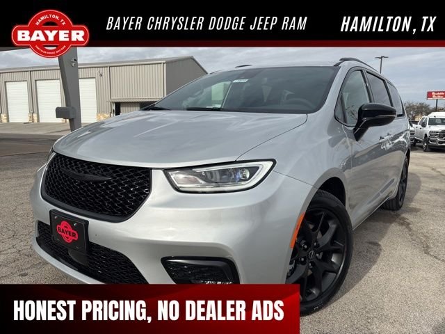 2026 Chrysler Pacifica Select's photo
