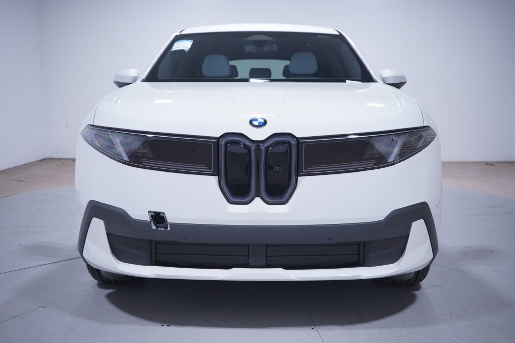 New 2027 Alpine White BMW  image 4