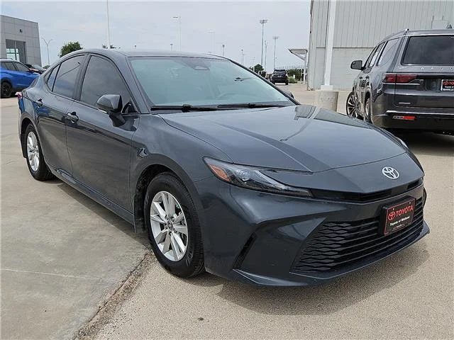 Used 2025 Underground Toyota LE image 6