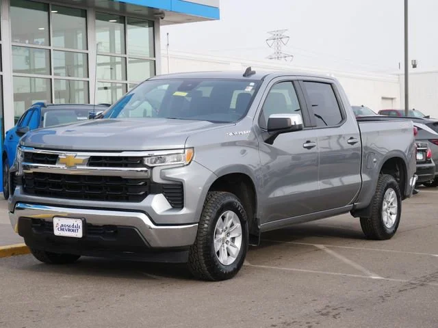 Used 2025 Chevrolet Silverado 1500 LT with VIN 1GCUKDED1SZ107331 for sale in Roseville, Minnesota
