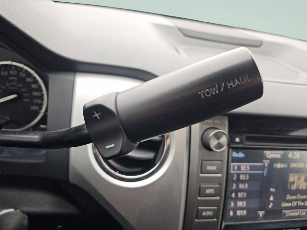 Used 2015 Black Toyota SR5 image 34