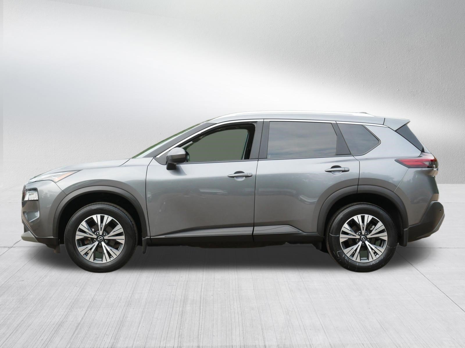 Used 2023 Gun Metallic Nissan SV image 4