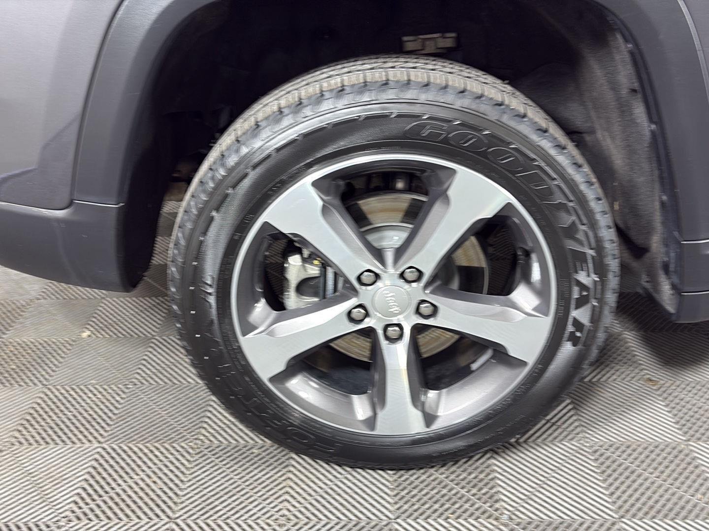 Used 2022 Baltic Gray Metallic Clearcoat Jeep 4xe image 13