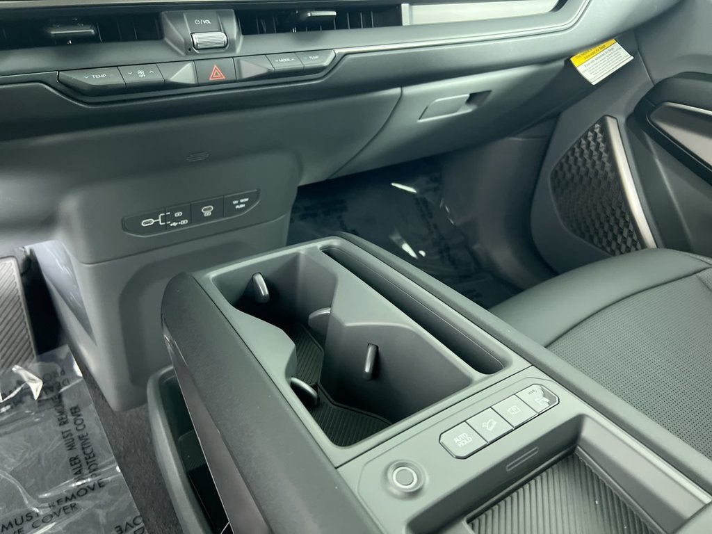 New 2026 White Kia Light image 26