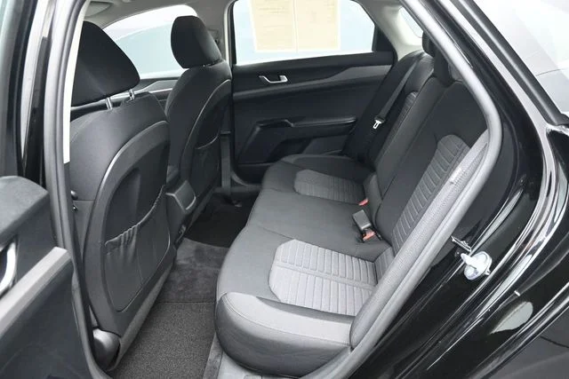 Used 2025 Black Kia LXS image 11