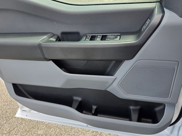 New 2026 Oxford White Ford XL image 26