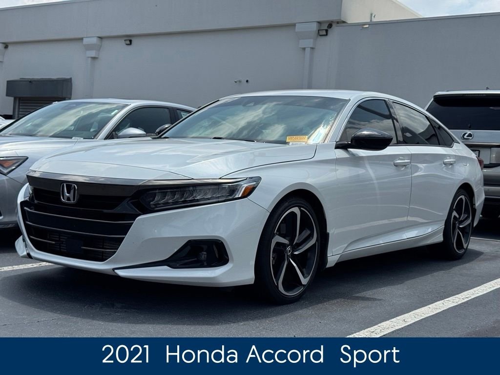Used 2021  Honda Sport image 3