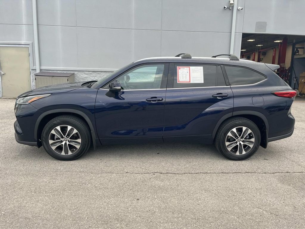 Used 2021 Blue Toyota XLE image 8