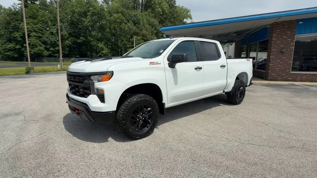 New 2026 Summit White Chevrolet Custom Trail Boss image 4