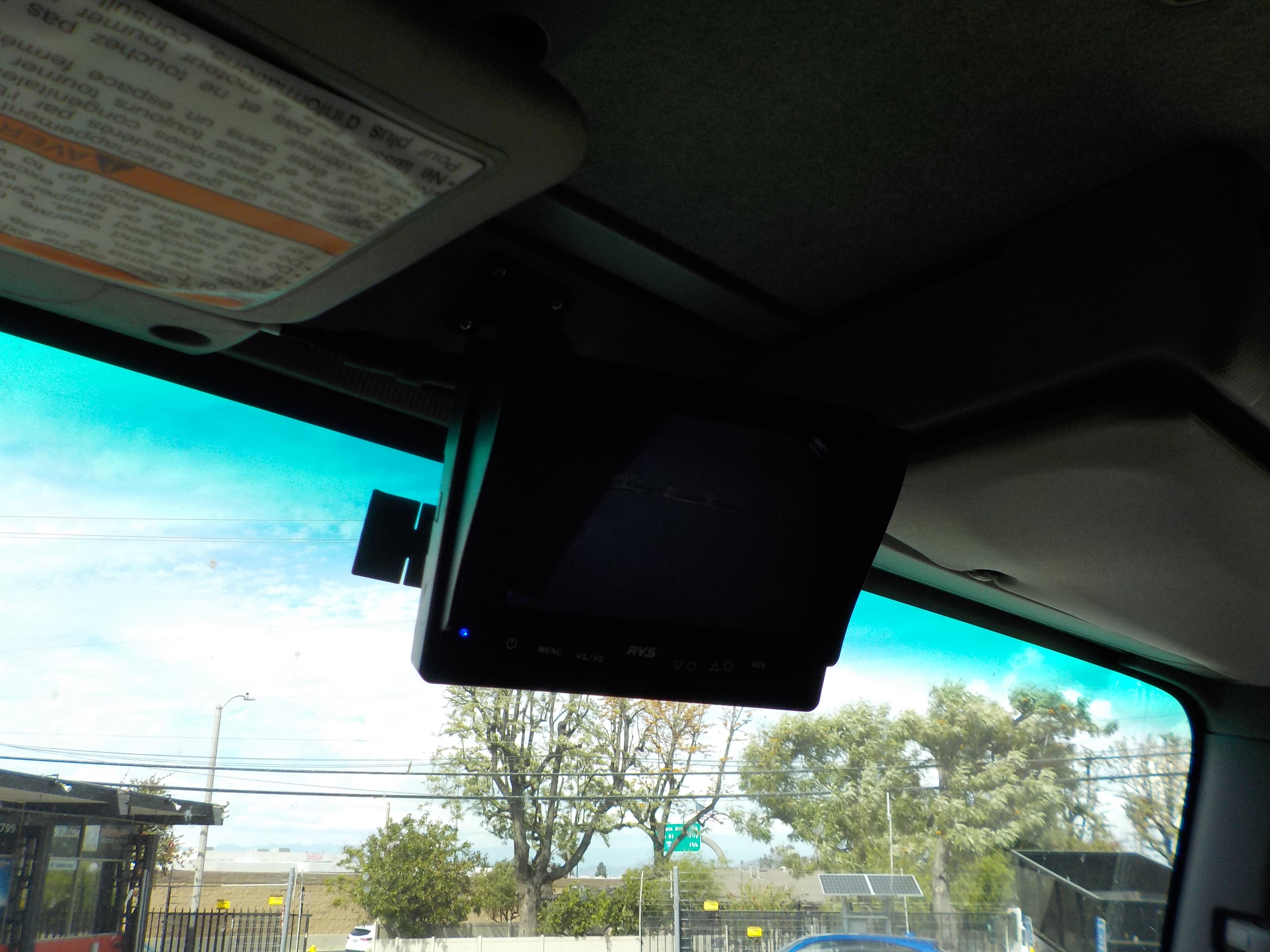 Used 2018 White ISUZU  image 6