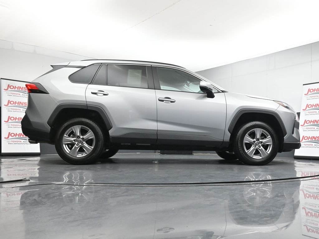 2023 Toyota RAV4 XLE - Photo 39