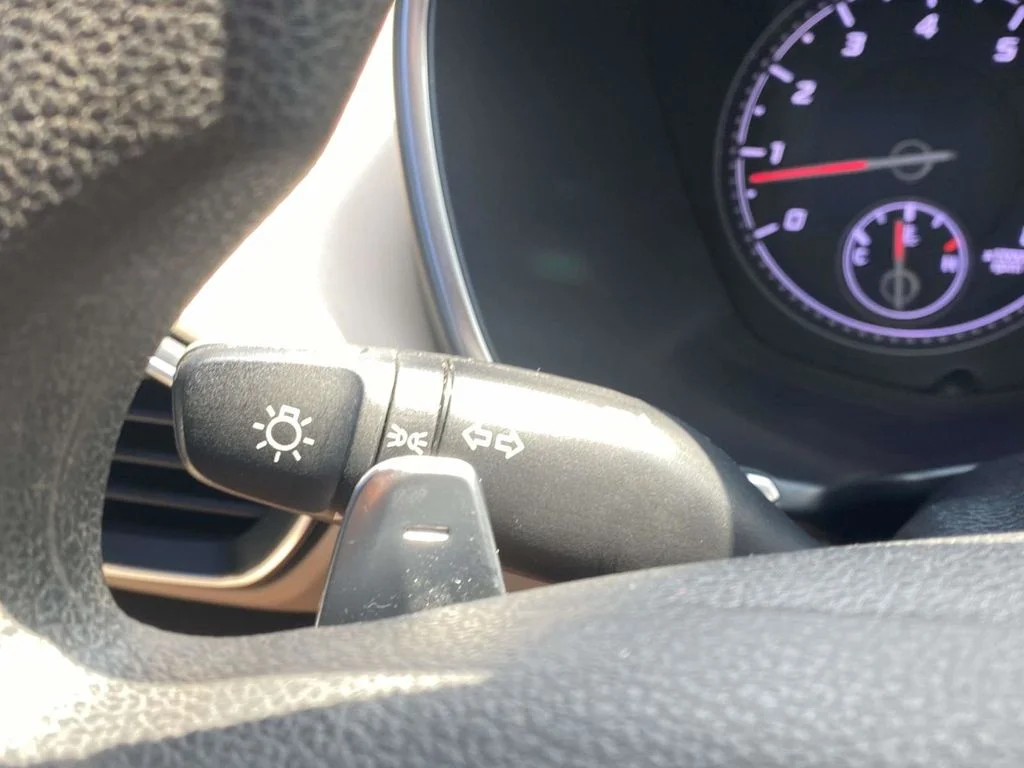 Used 2021 Gray Hyundai SEL image 33