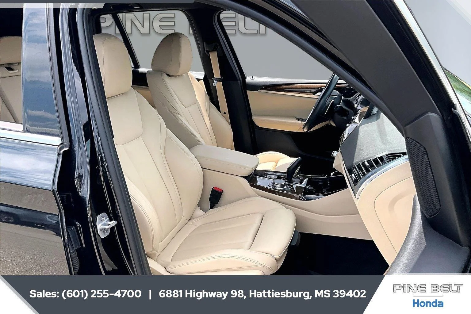 Used 2020 Black Sapphire Metallic BMW xDrive30i image 6