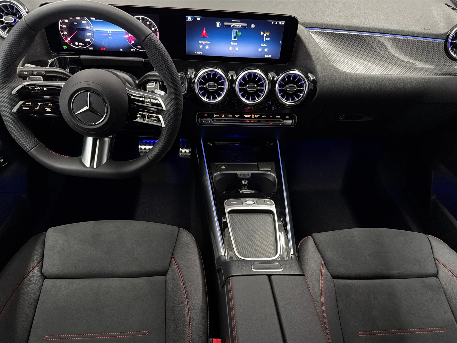 Used 2026 Grey Mercedes-Benz GLA 250 4MATIC SUV image 19