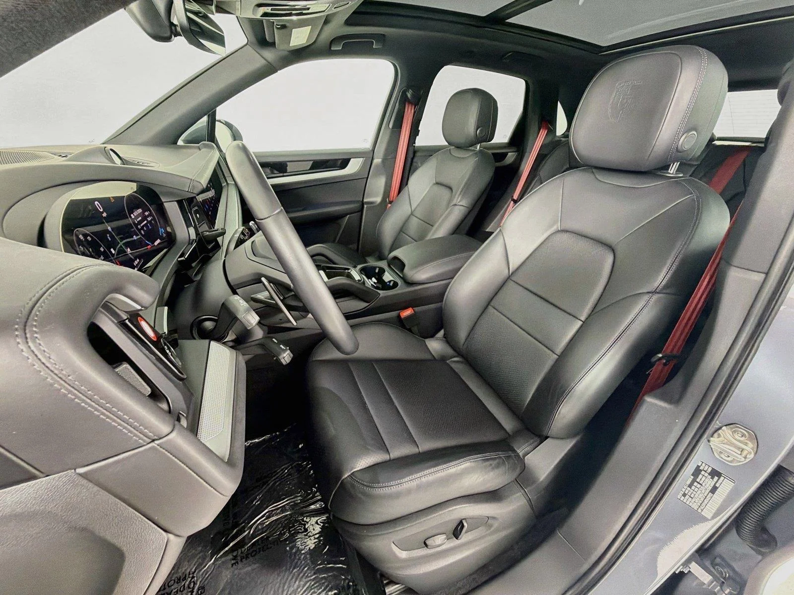 Used 2024 Arctic Grey Porsche S image 5