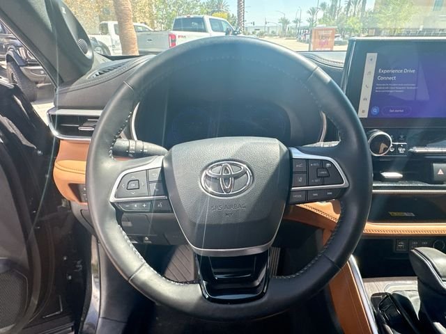 Used 2023 Black Toyota Platinum image 16