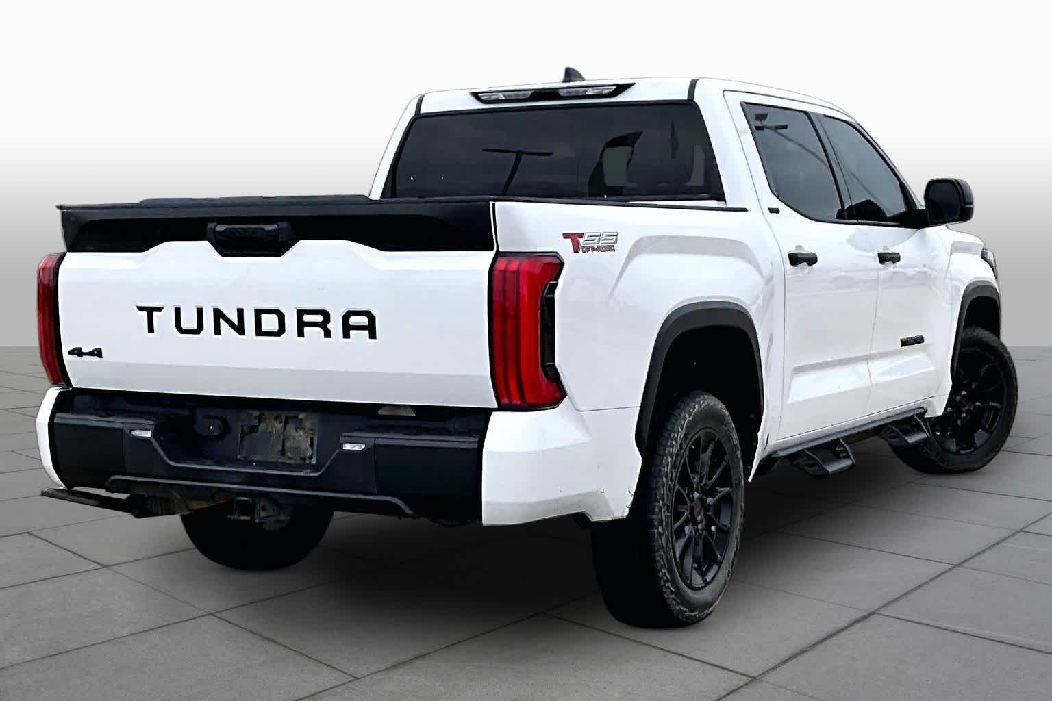 Used 2023 Ice Cap Toyota SR5 image 13