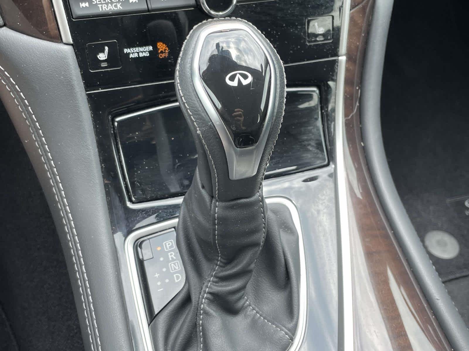 Used 2018 Black Obsidian INFINITI 3.0t LUXE image 29