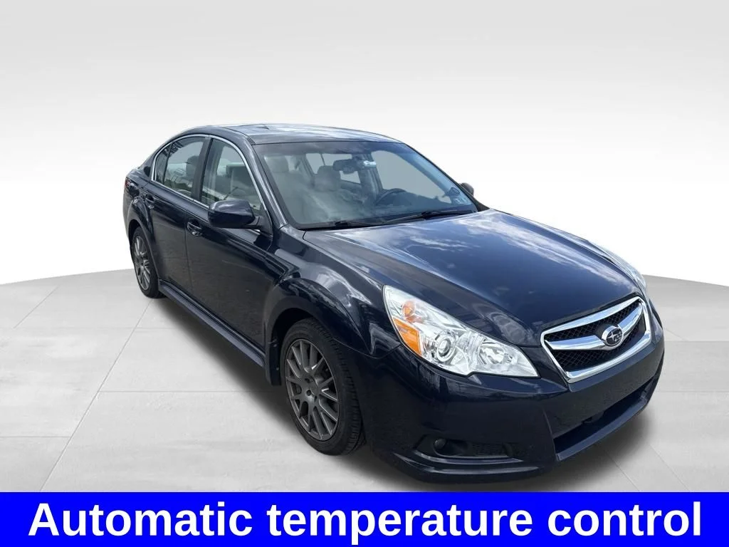 Used 2012  Subaru 2.5i image 7