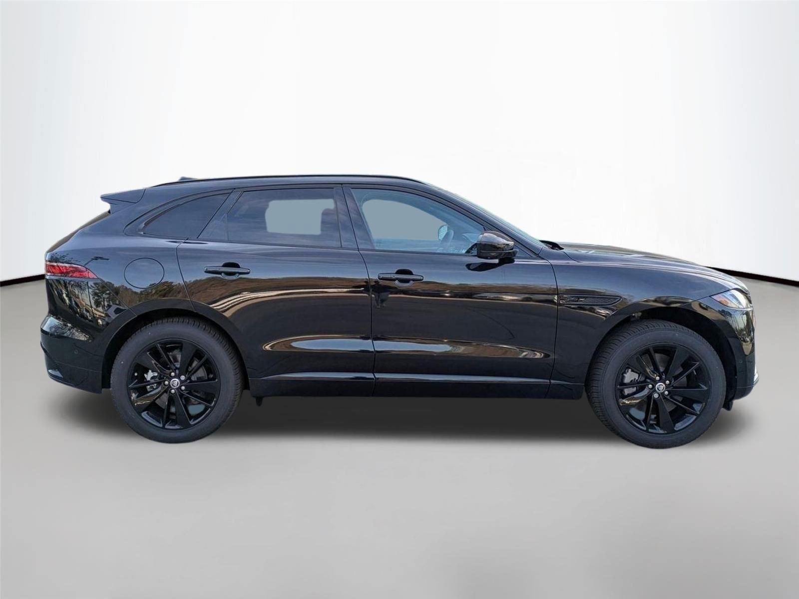 Used 2026 Santorini Black Metallic Jaguar R-Dynamic S image 4