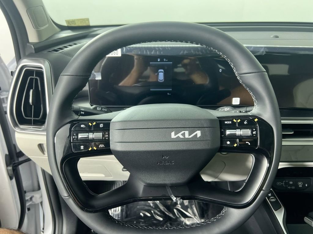 New 2026 Glacial White Kia S image 15