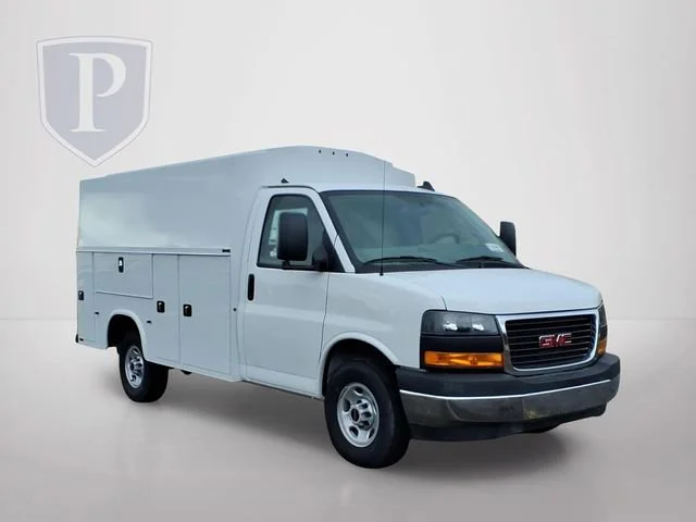 2025 GMC Savana 3500 139" WB's photo