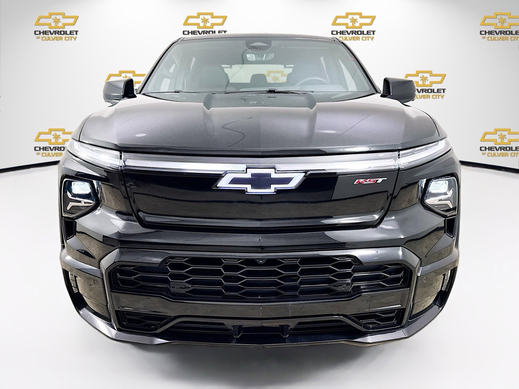 Used 2024 Chevrolet Silverado EV RST with VIN 1GC40ZEL5RU300681 for sale in Culver City, CA