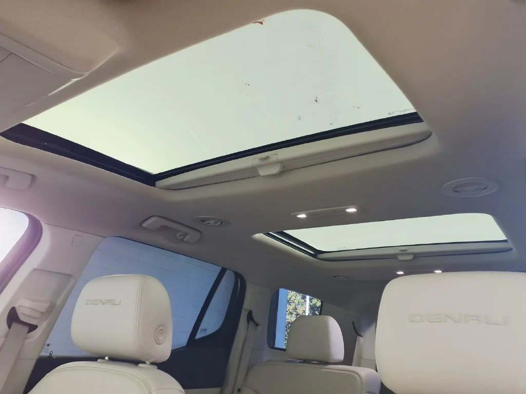 Used 2020 White GMC Denali image 17