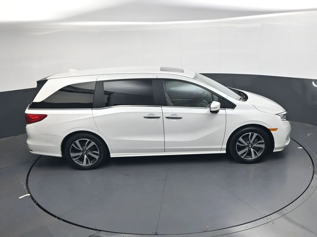 Used 2023  Honda Touring image 36