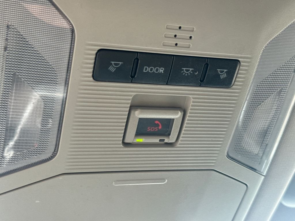 Used 2025 White Toyota LE image 30