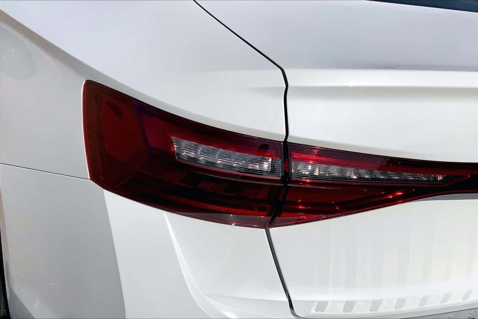New 2026 Opal White Pearl Volkswagen SE image 14