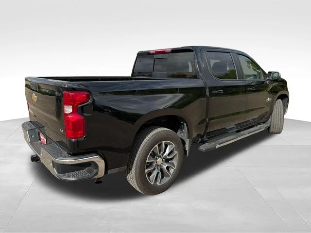 Used 2026 Black Chevrolet LT image 7