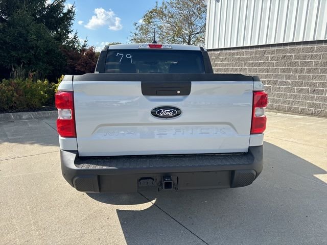 New 2025 Space White Metallic Ford XLT image 7