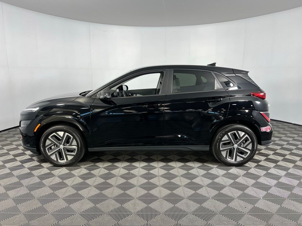 2023 Hyundai Kona Electric SE photo 2
