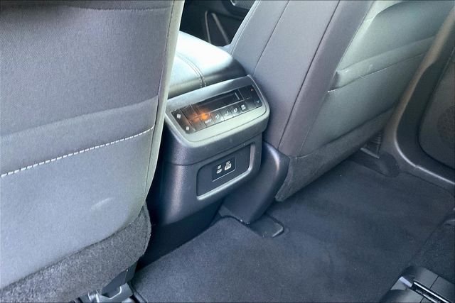 Used 2022 Silver Nissan SV image 12