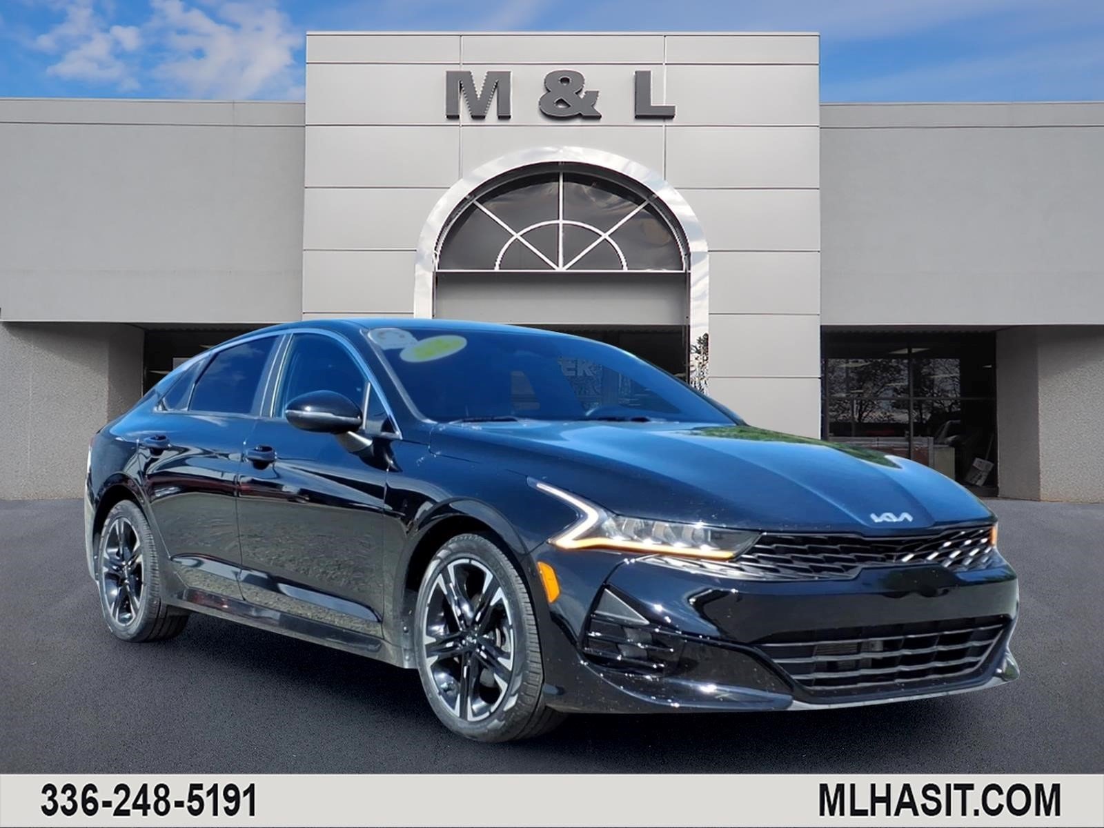 Used 2022 Black Kia GT-Line image 1