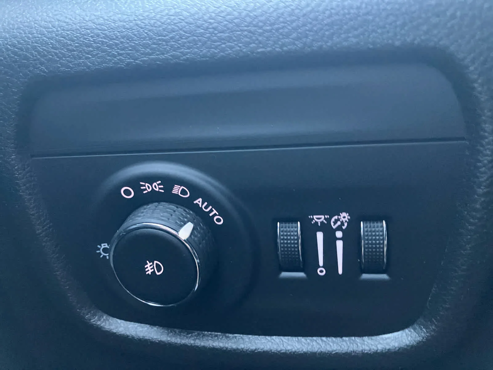 Used 2025 Bright White Clearcoat Jeep Limited image 14