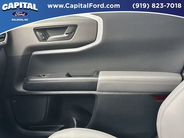 Used 2025 Blue Ford Badlands image 29