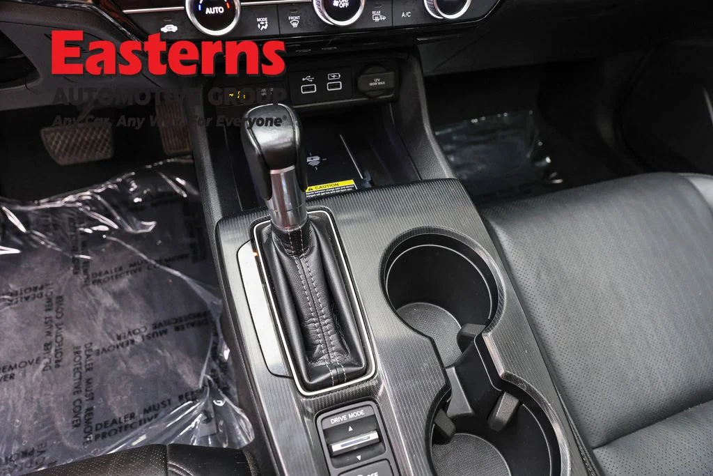 Used 2022 White Honda Touring image 13