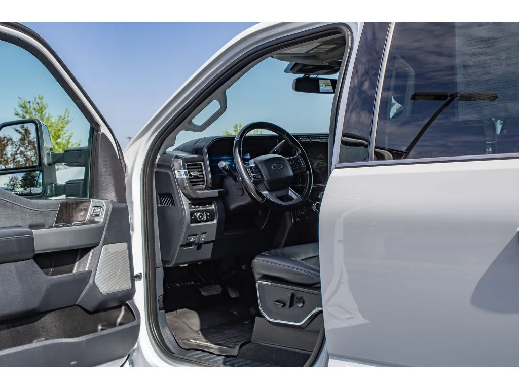Used 2023 Oxford White Ford LARIAT image 27